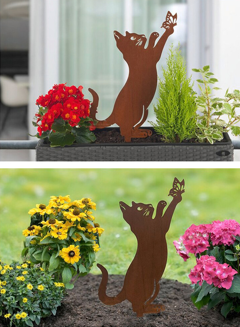 Cserép- és kertdísz, macska pillangóval, rozsdás hatás, 47 cm
